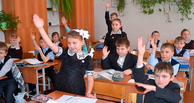 Школьная форма - возврат к советскому прошлому|Дети в городе