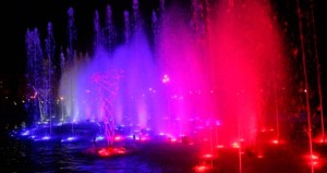 Борис Дубровский вместе с юными челябинцами запустил первый "Поющий фонтан"|Дети в городе