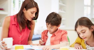 Как не ругать ребёнка из-за уроков или оценок